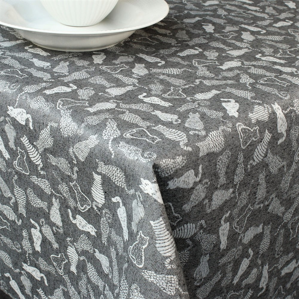 Dumond Antracit - Jacquardvävd textilvaxduk, 140 cm bred