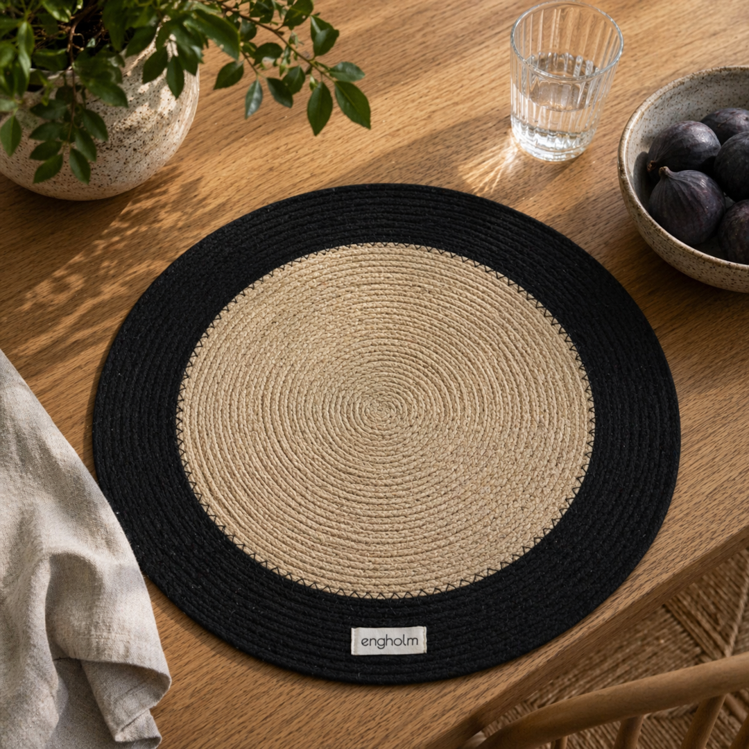 Engholm Thor rund bordstablett Coffee/Camel – Ø40 cm, miljö