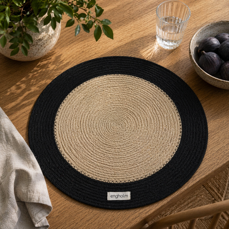 Engholm Thor rund bordstablett Coffee/Camel – Ø40 cm, miljö
