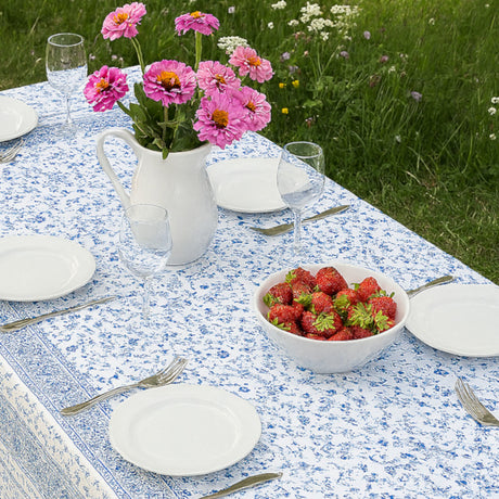 Fleurs Des Champs Blå/vit - Rektangulär provenceduk 160 x 300 cm