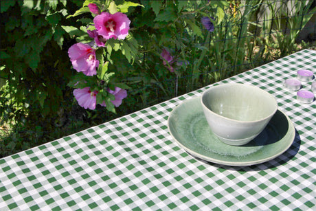 Vaxduk med klassiska rutor 1,5 x 1,5 cm - 140 cm bred - Grön