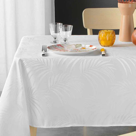 Jacquard Plumette Vit - duk med fläckskydd - 140 x 240 cm miljöbild