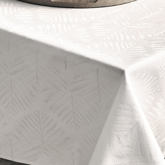 Juna Lea Vit Jacquard Damastduk – 150 x 220 cm