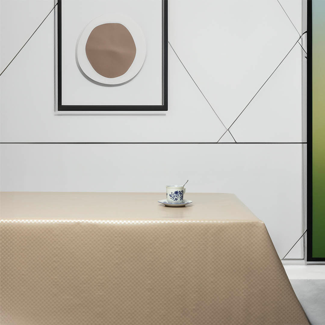 Klassiska rutor – Vaxduk i beige, miljöbild