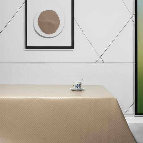 Klassiska rutor – Vaxduk i beige, miljöbild