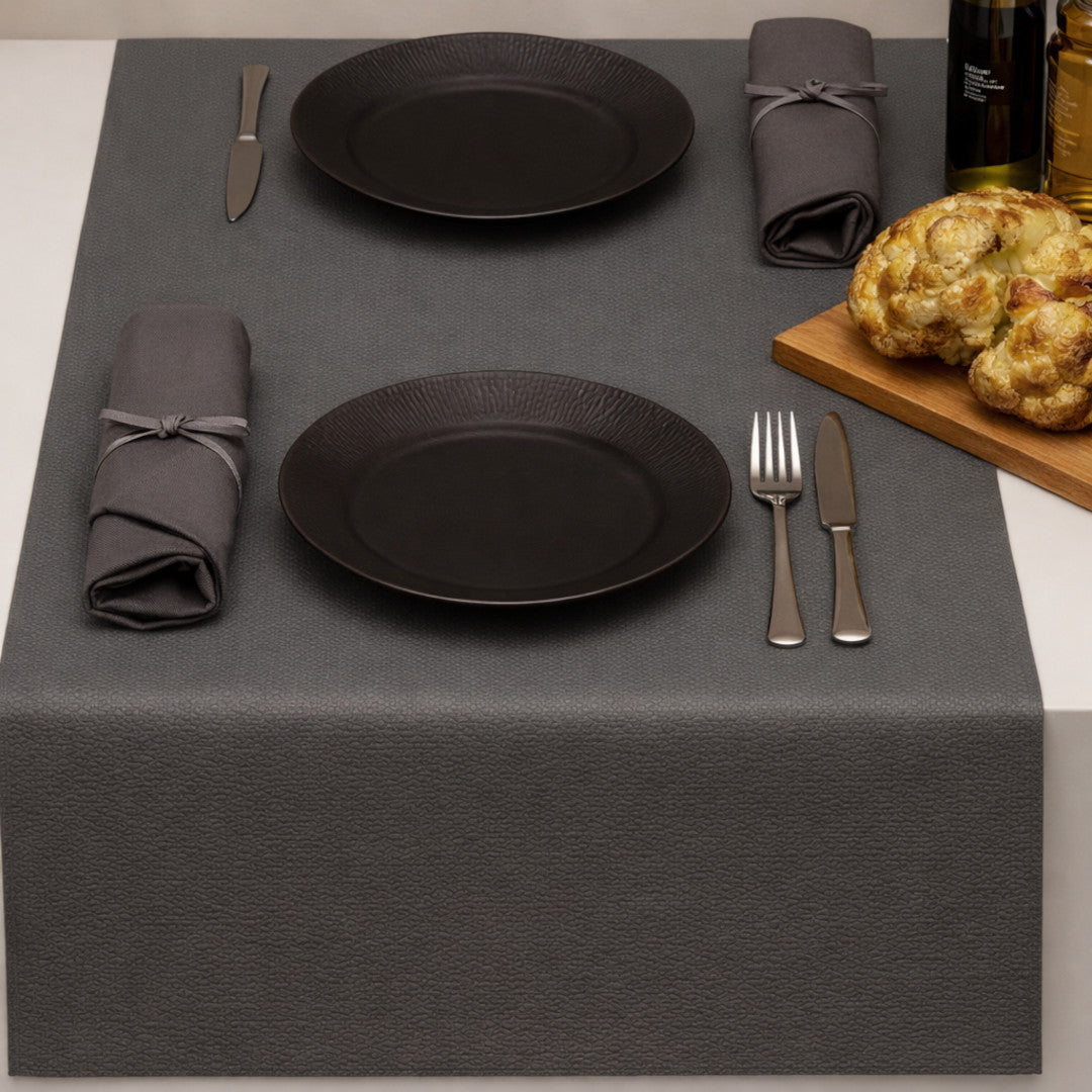Konstläder Noblessa bordslöpare - Extra kraftig Dinner 4 two - 50 x 140 cm - Grå