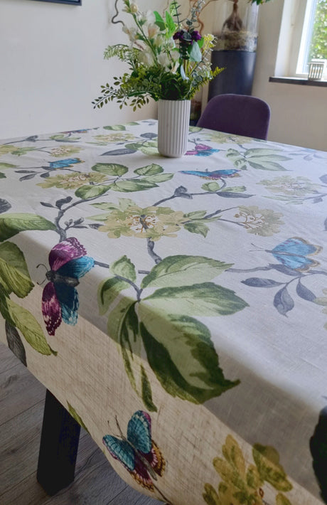 Diana Vit textilvaxduk från Laura Lancelle i 100% linne - 140 cm bred