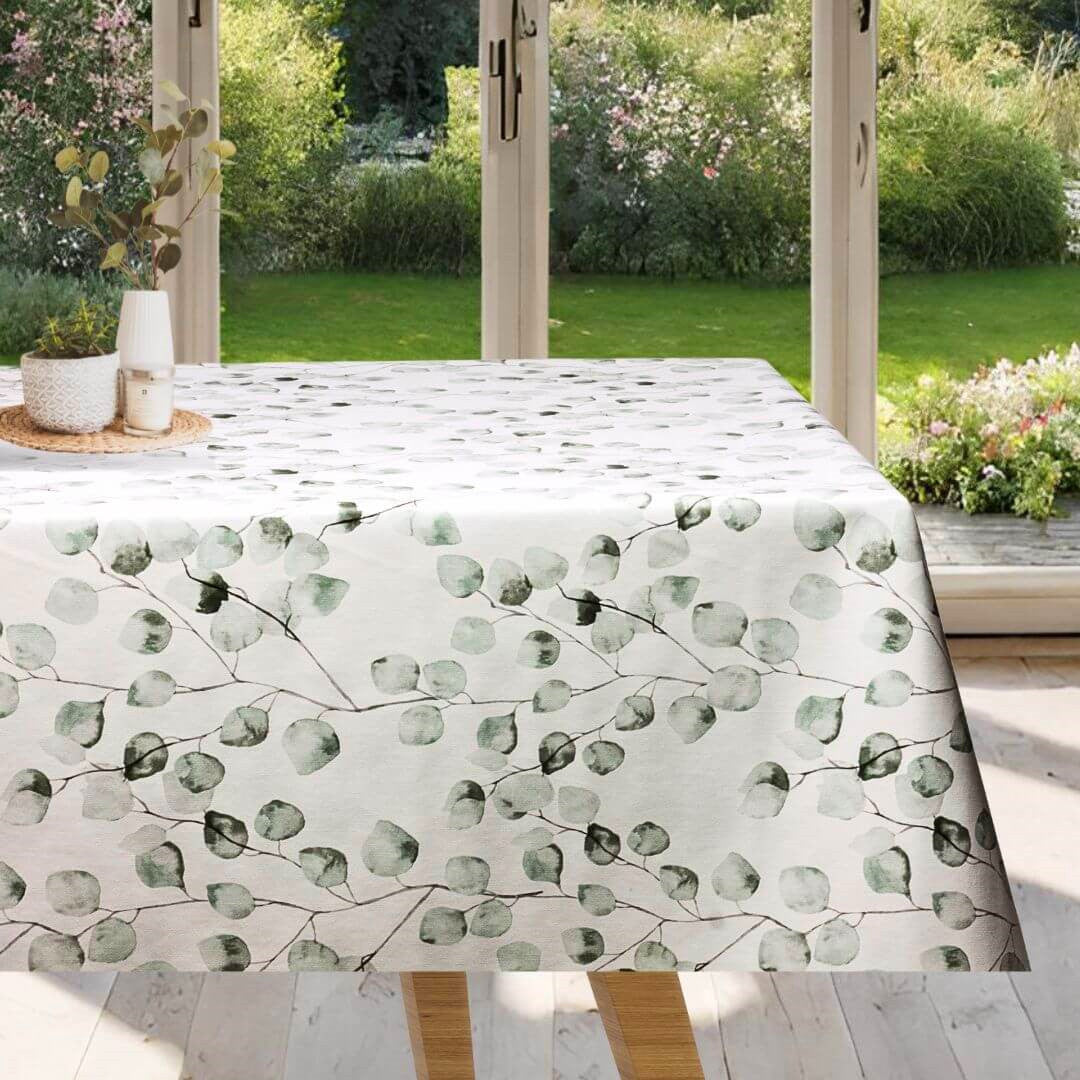 Miljöbild Maure Verde - Vaxduk med grå/gröna blad
