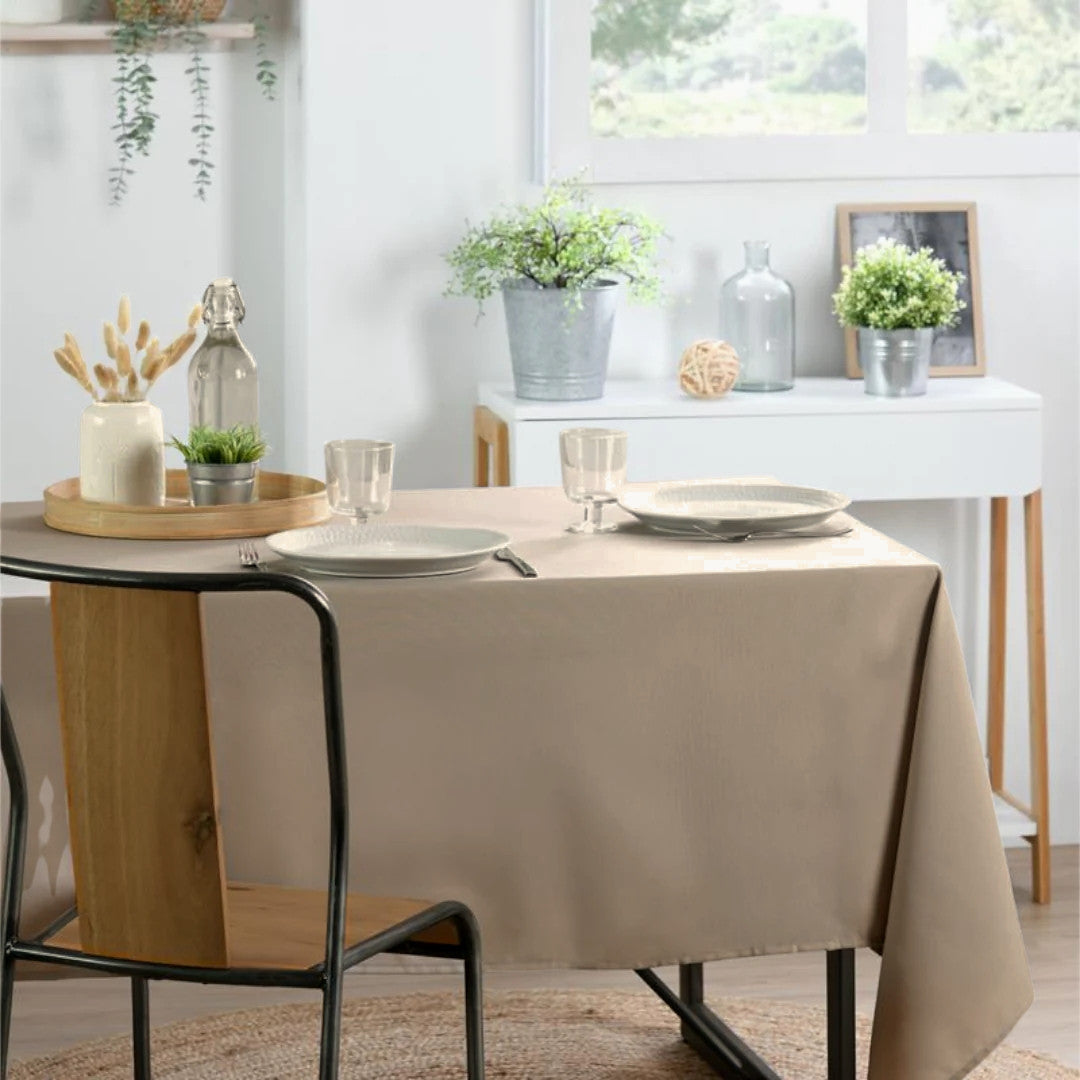 Nelson, enfärgad rektangulär duk med fläckavvisande behandling 145 x 240 cm - Linfärgad, interiör