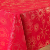 Pampille Metallic Print - Red/Gold - Julduk med fläckskydd, 150 x 240 cm