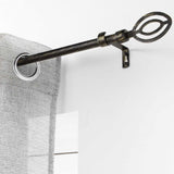 Patina Alpha Svart/Guld – Justerbar gardinstång 120–210 cm, upphängning