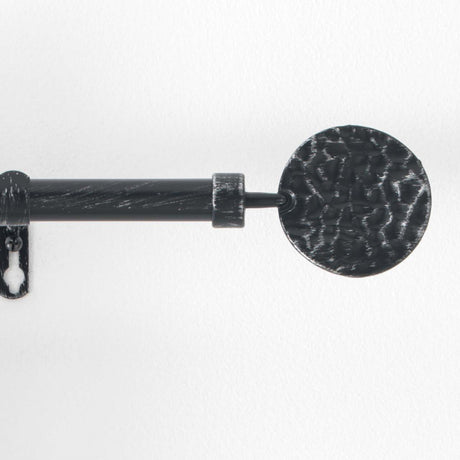 Patina Bullette, svart/silver – justerbar gardinstång 120–210 cm