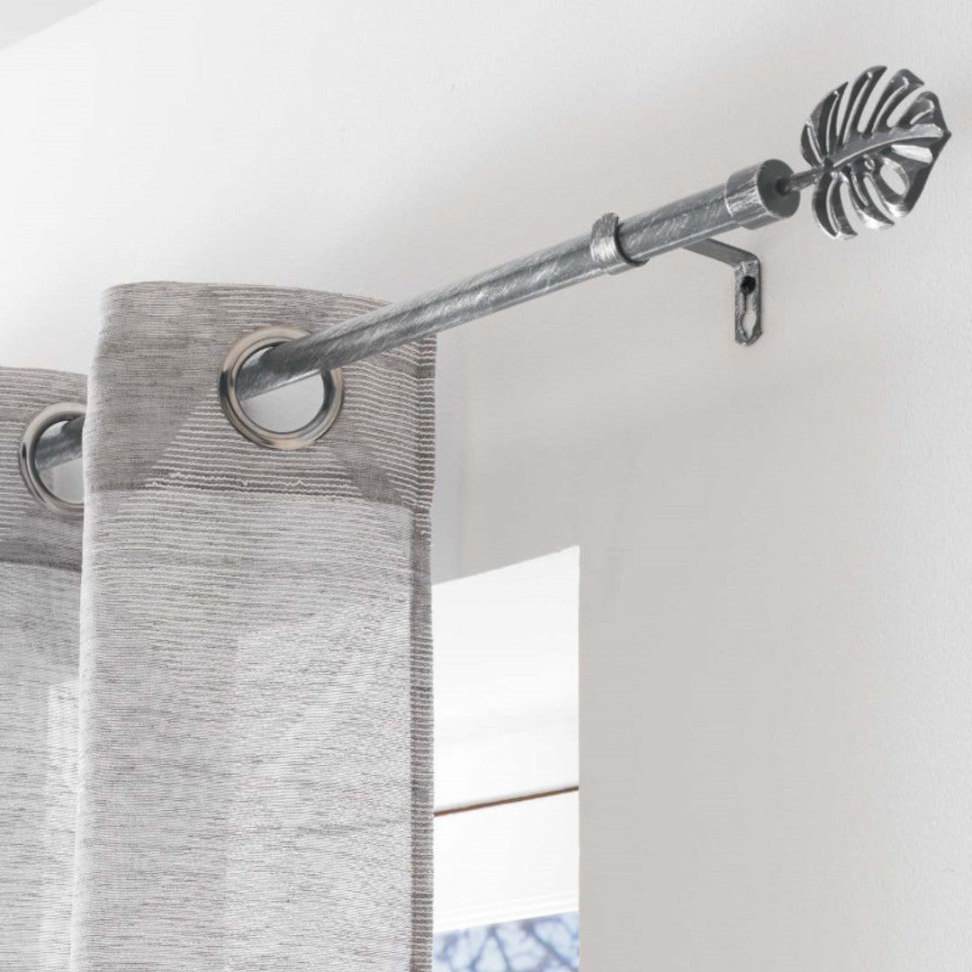 Patina Tropi Grå/Silver – Justerbar gardinstång 120–210 cm, upphängning