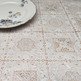 Shiny White Lace - Spetsvaxduk med skimrande yta