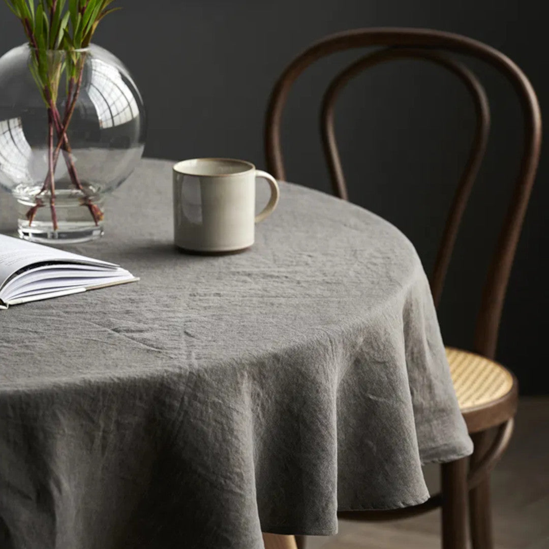 Södahl Pure Linen Earth – Rund linneduk Ø160 cm