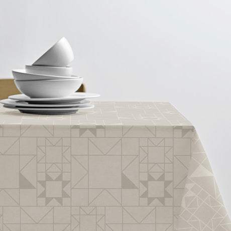 Södahl Star damastduk Beige på bordet, perfekt för juldukningen 140x220