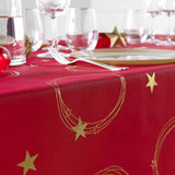 Star Metallic Print Red/Gold - Röd julduk med guldtryck, 150 x 240 cm