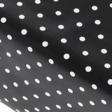 Dot Black, vaxduk med prickar, 140 cm bred närbild